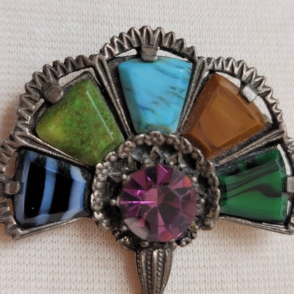 Vintage Miracle Signed Celtic Irish Scottish Faux Stones Fan Shaped Brooch Pin - Picture 5 of 15